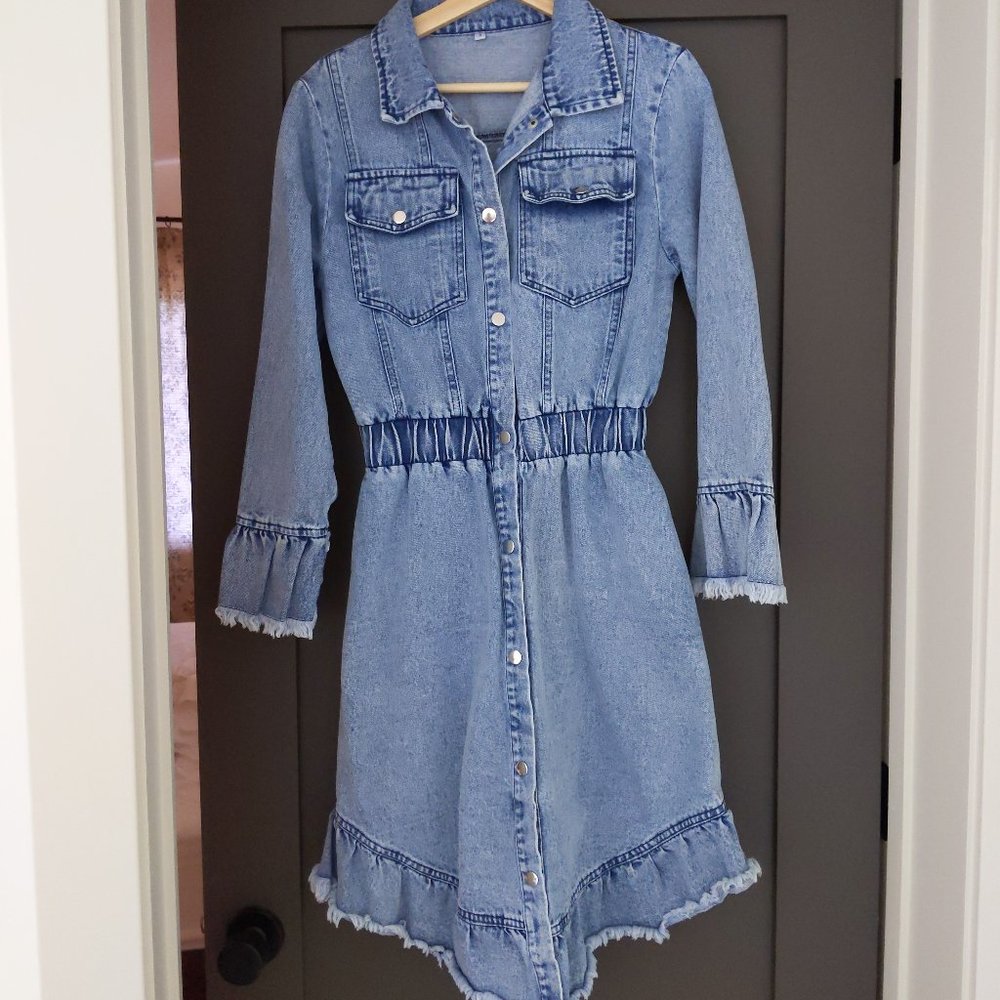 Vintage Denim Ruffle Dress with Cinch waist and snap buttons